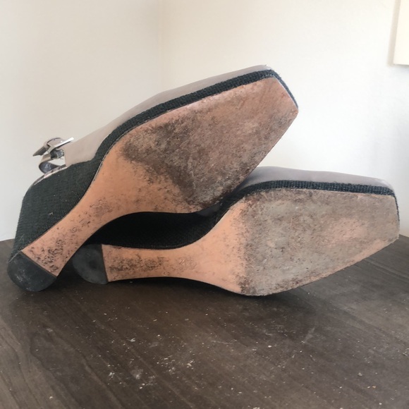 Kenneth Cole grey wedge - Picture 7 of 10